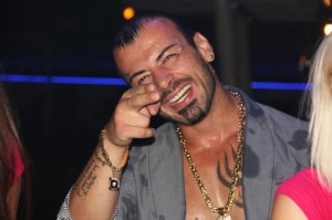 Vali