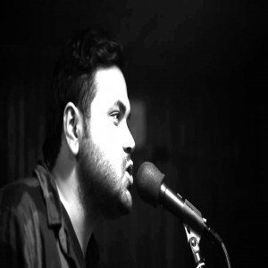 سۈرەت Almoda Upreti