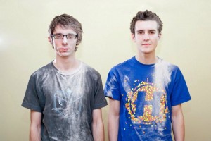 Fred V & Grafix surati