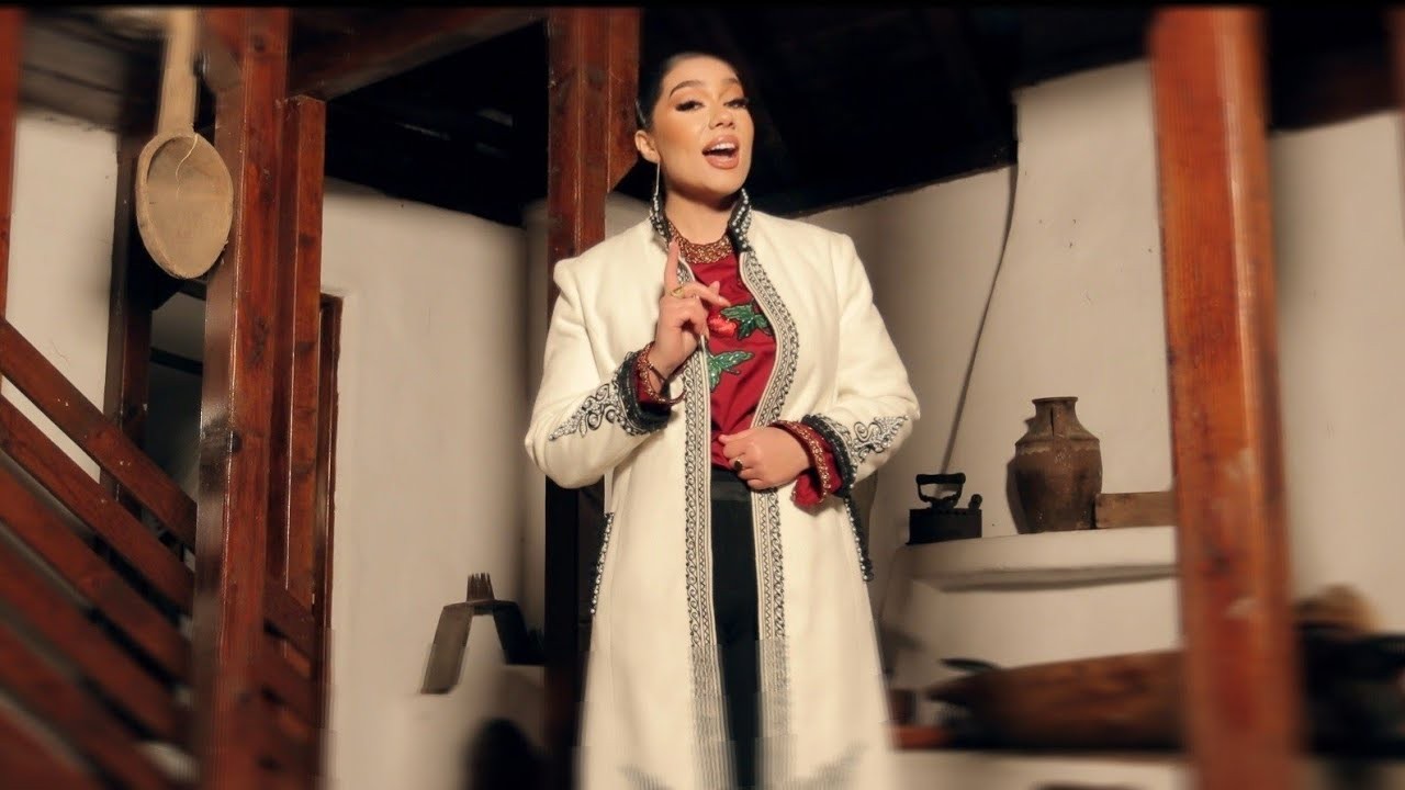 Ana Maria Mexicanu From Romania Popnable