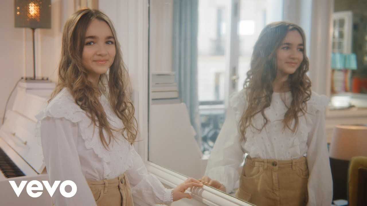 Angélina’s Biography And Facts’ | Popnable