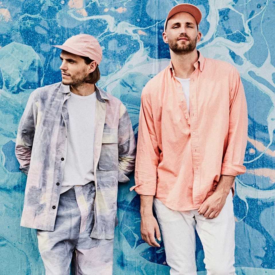 Isaac delusion концерт париж. Under delusion группа. Isaac delusion. Isaac delusion. Delusion.