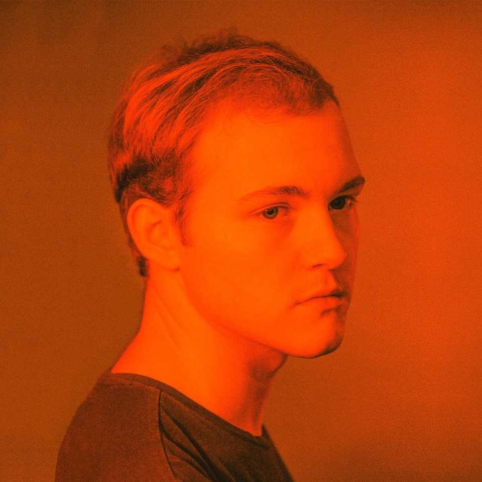 Trevor Daniel's Chart Achievements Popnable