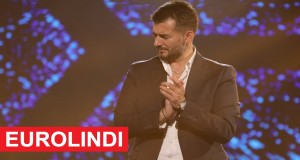 Ti Me Ben Te Vuaj / Kujt I Paska Ngja Muzicki video