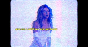 One Of Your Girls Hudební video