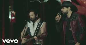 Cada Um Na Sua (Live)