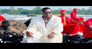God Is Love Musik-Video