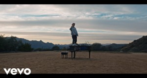 Available (Nature Visual) Video musicale