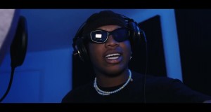 La De El Problema Video musicale