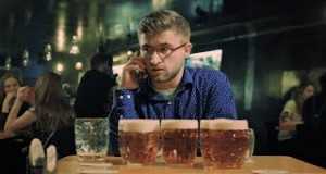 Sedím V Baru Sám Музычнае відэа