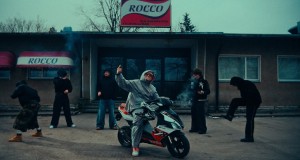 Ebapopulaarne Music Video