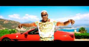 Dans Le Club د موسیقۍ ویډیو