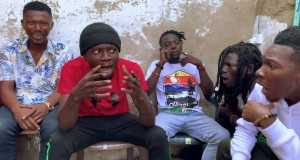 Scare Them Glazbeni video
