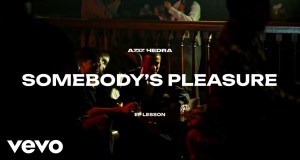 Somebody's Pleasure Musik-Video