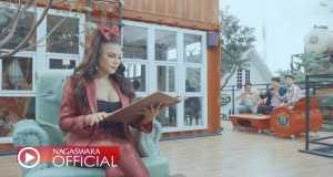 Aku Beruntung Music Video