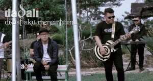 Disaat Aku Mencintaimu Musik-Video
