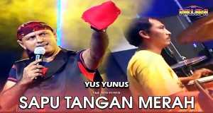 Sapu Tangan Merah