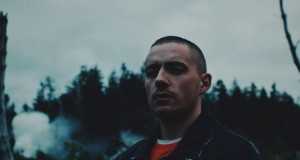 Outnumbered (Acoustic) Video musical