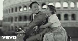 In Mezzo Al Mondo Music Video