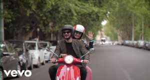 Vivere Tutte Le Vite Video musicale