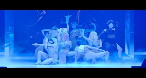 Do Not Touch Musikvideo