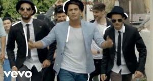 La Bezzaf Music Video