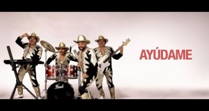 Ayúdame קליפ
