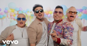 Cumpleaños Para Ti Aýdym-saz wideosy