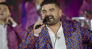 Hombre De Rancho Muzikinis vaizdo klipas