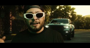 La Gente Pregunta Music Video