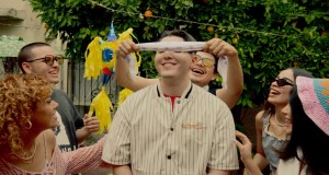 Mis Compas Tan Aquí Music Video