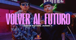 Volver Al Futuro Muusikavideo