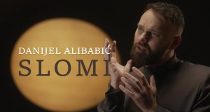 Slomi Vídeo de música