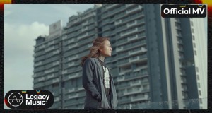 A Lwan Moe Music Video