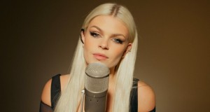 January Without You Musikkvideo