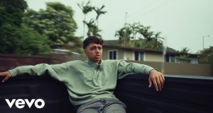 Carry My Heart Musik-Video