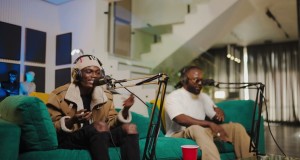 'Vibes On A Couch Хөгжмийн видео