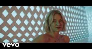 Only When It Rains Glazbeni video