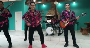 Un Poco De Todo