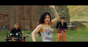 Llora Corazón Muzicki video
