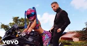 Tomar Y Beber Music Video