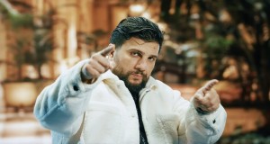 Bat Dusmanii Din Cuvinte Music Video