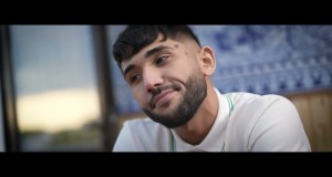 Toti 3 La O Cafea Music Video
