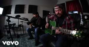 Dangerous (Acoustic) Muzikinis vaizdo klipas