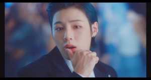Strawberry Gum Video musicale