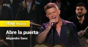 Abre La Puerta Music Video