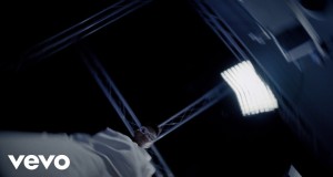 El Amanecer Music Video