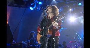 El Viento A Favor Music Video