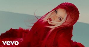 Sin Autotune Music Video