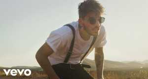 Back To You Videoclip